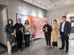 本次勾当不只让女教职忙碌的工做之余感